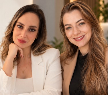 Adriana e Anne, fundadoras